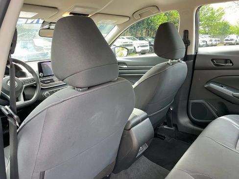 Used 2025 Nissan Altima 2.5 SV FWD image 26