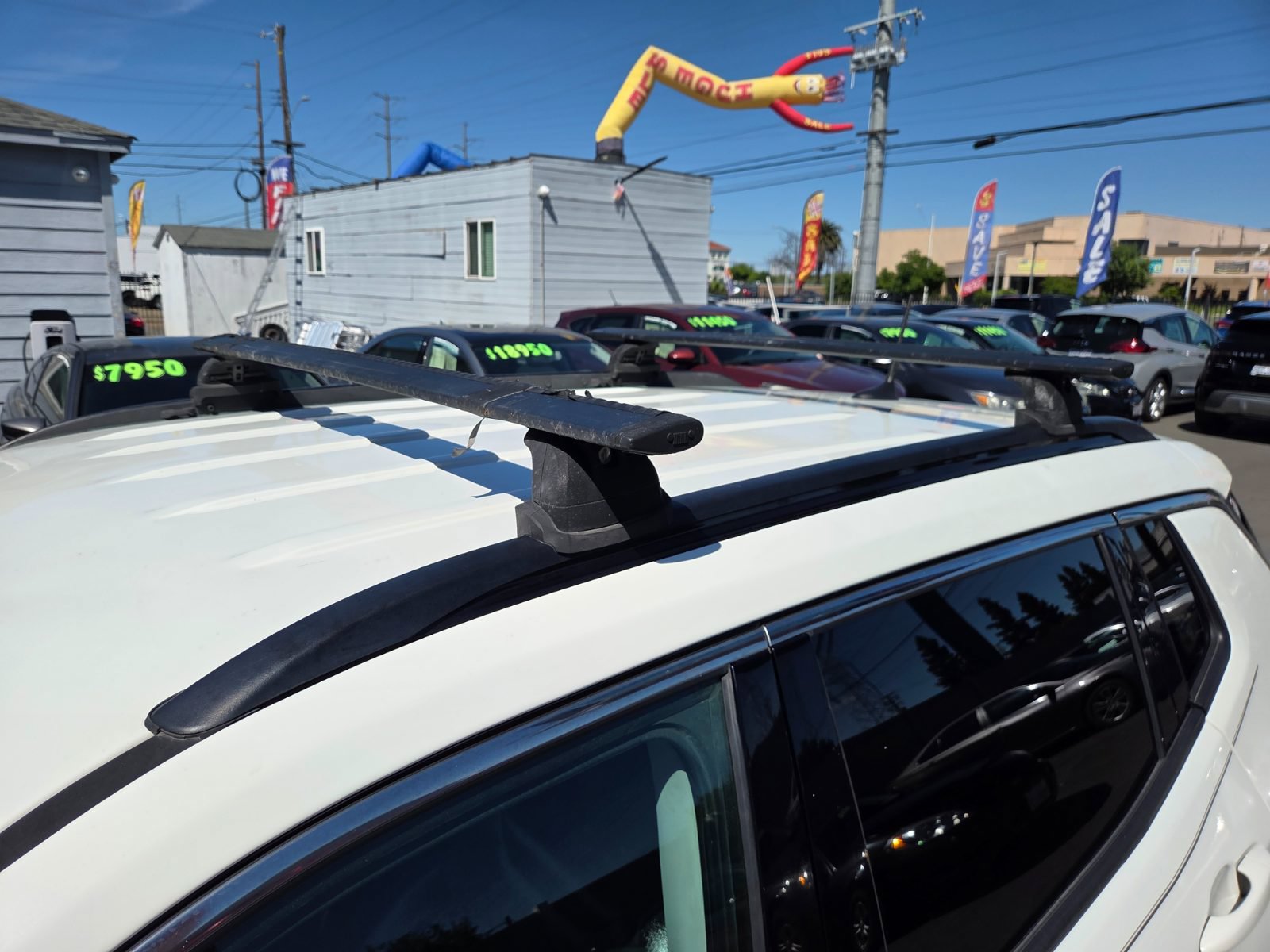 Used 2017 Jeep Compass Latitude w/ Popular Equipment Group AWD/4WD image 5