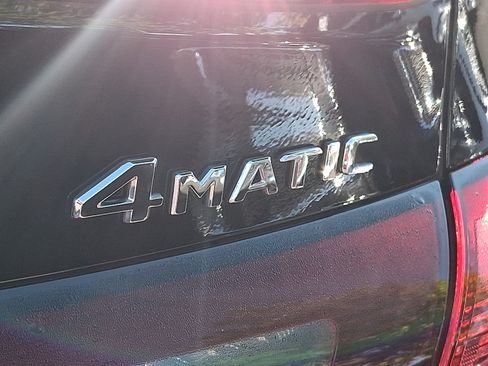 Certified 2025 Mercedes-Benz GLC 300 4MATIC image 32