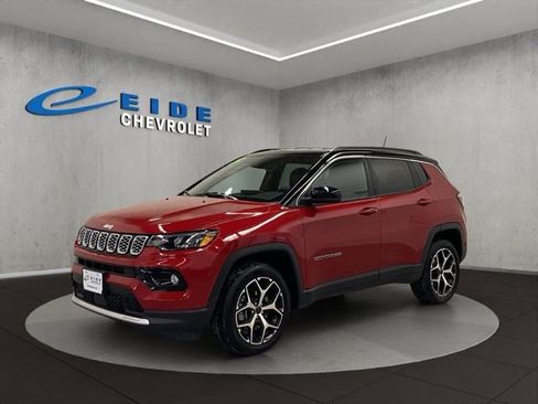 Used 2025 Jeep Compass Limited image 8