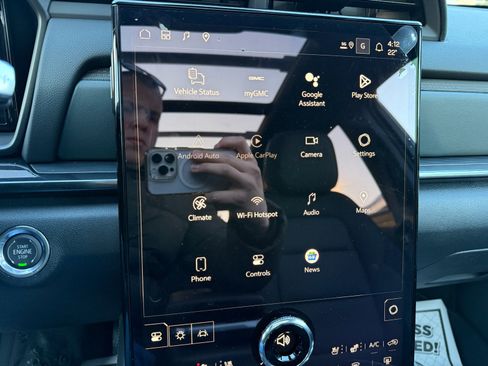 New 2026 GMC Terrain AT4 w/ Convenience Package III image 38