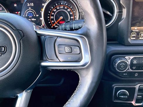 Used 2019 Jeep Wrangler Unlimited Sahara w/ Dual Top Group image 25