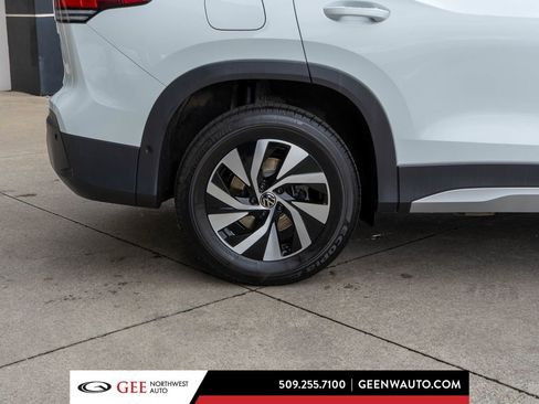 Used 2025 Volkswagen Tiguan S AWD/4WD image 29