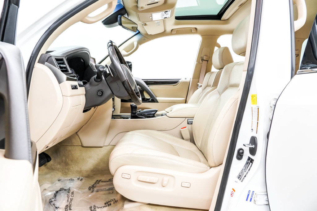 Used 2018 Lexus LX 570 4WD image 17