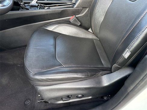 Used 2023 Jeep Compass Limited image 15