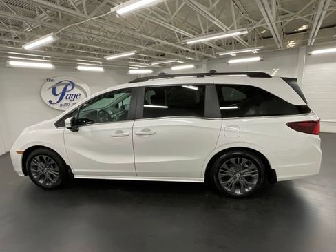 Certified 2025 Honda Odyssey Touring image 2