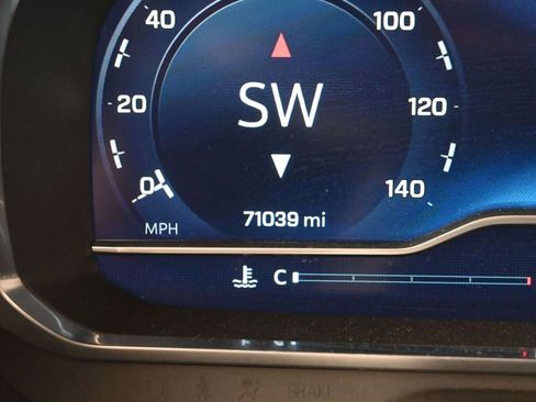 Used 2023 Chevrolet Suburban Premier AWD/4WD image 12