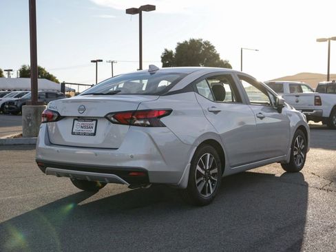 New 2025 Nissan Versa SV image 4