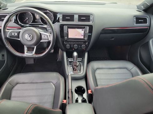 Used 2018 Volkswagen Jetta GLI image 21