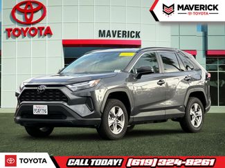 Used 2025 Toyota RAV4 LE video 1