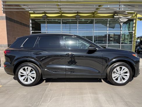 Used 2025 Audi Q6 e-tron Premium w/ Convenience Package RWD image 9
