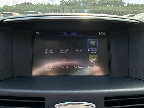 Used 2018 INFINITI Q70 Luxe RWD image 24
