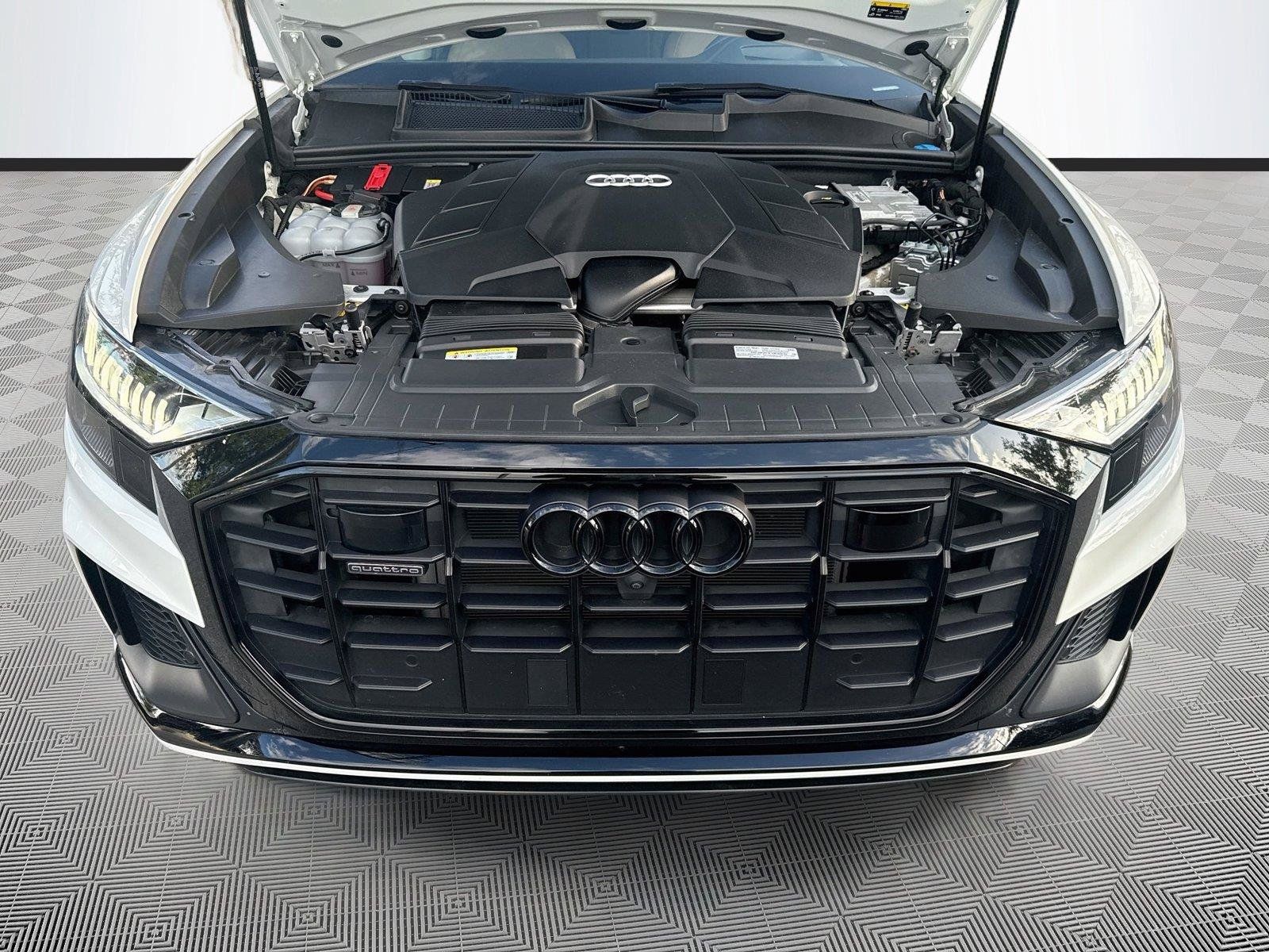 Used 2023 Audi Q8 Prestige AWD/4WD image 31