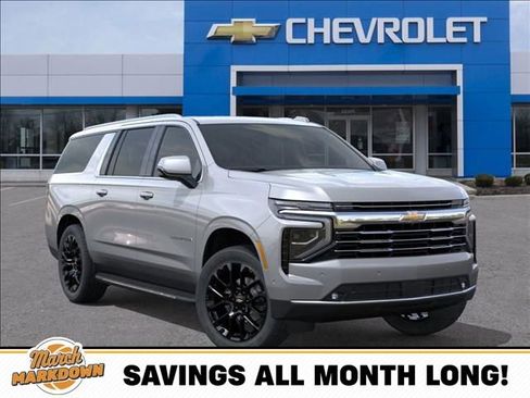 New 2026 Chevrolet Suburban LT image 7