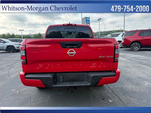 Used 2022 Nissan Frontier SV AWD/4WD image 4