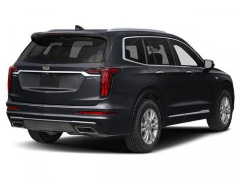 Used 2025 Cadillac XT6 Luxury FWD image 2
