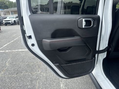 Used 2022 Jeep Wrangler Unlimited Rubicon w/ Steel Bumper Group image 29