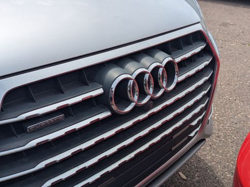 Used 2017 Audi Q7 3.0T Prestige image 5