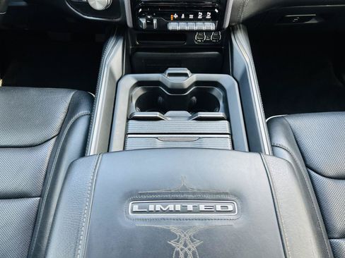 Used 2020 RAM 1500 Limited w/ Black Appearance Package AWD/4WD image 26