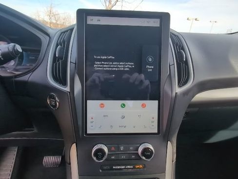 Used 2024 Ford Edge SEL AWD/4WD image 23