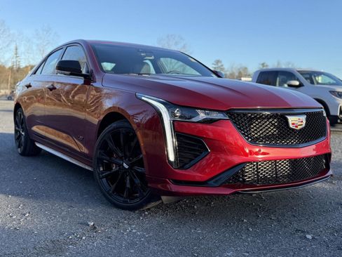 New 2026 Cadillac CT4 V image 1