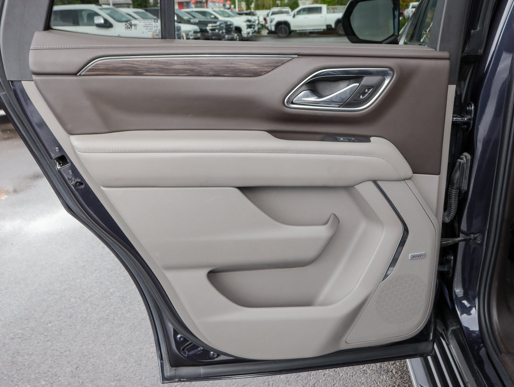 Used 2023 Chevrolet Tahoe LT AWD/4WD image 35