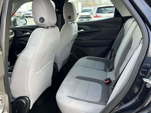 Used 2021 Chevrolet TrailBlazer LS image 19