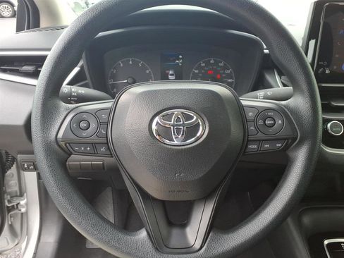 Used 2025 Toyota Corolla LE w/ Convenience Package FWD image 8