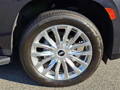 Certified 2023 Cadillac Escalade Premium Luxury w/ LPO, Floor Liner Package AWD/4WD image 8