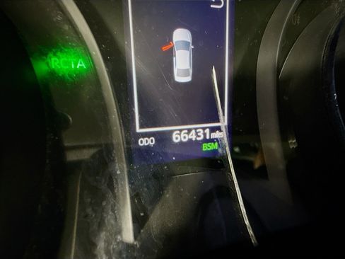 Used 2020 Toyota Camry LE w/ Convenience Package image 8