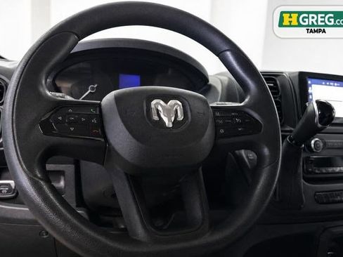 Used 2025 RAM ProMaster 2500 w/ Convenience Group FWD image 11