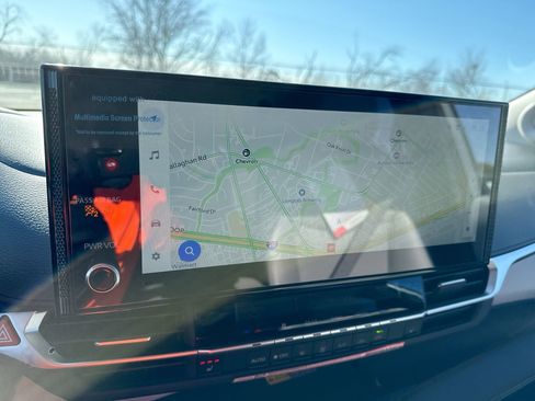 Certified 2026 Toyota Sienna XLE image 12