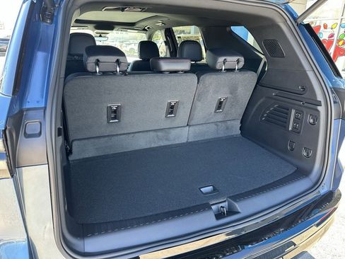 New 2026 Chevrolet Traverse RS image 19