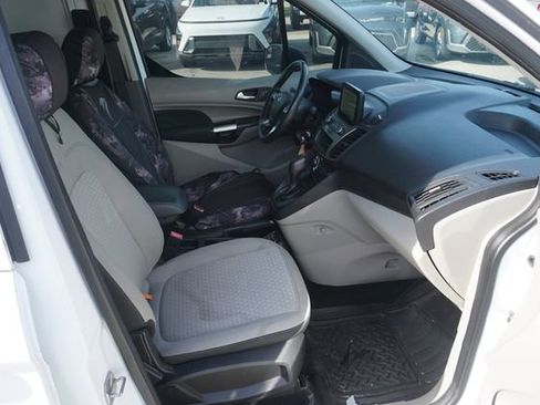 Used 2019 Ford Transit Connect XLT FWD image 3