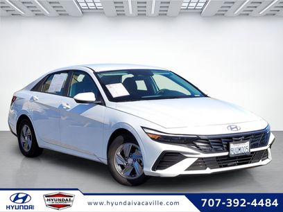 Certified 2025 Hyundai Elantra SE