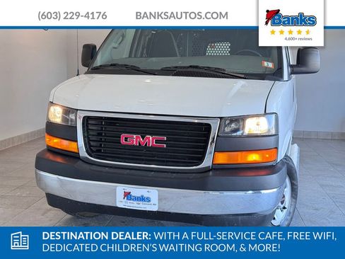 Used 2024 GMC Savana 2500 w/ Driver Convenience Package image 3