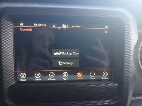 Used 2022 Jeep Gladiator Sport image 23