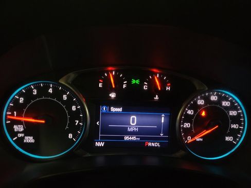 Used 2019 Chevrolet Equinox LT FWD image 23