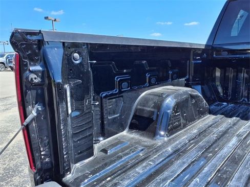 Used 2025 Chevrolet Silverado 1500 LT image 89