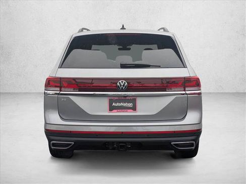 New 2026 Volkswagen Atlas SE FWD image 6