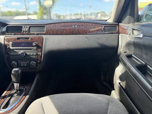 Used 2012 Chevrolet Impala LT FWD image 20