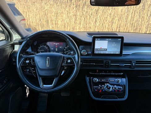 Used 2021 Lincoln Corsair AWD w/ Equipment Group 101A image 23