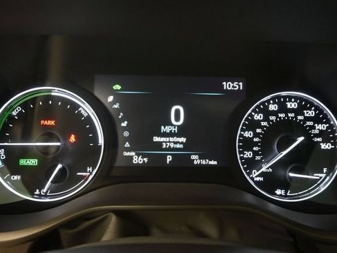 Used 2021 Toyota Sienna Limited w/ Protection Package (TMS) FWD image 12