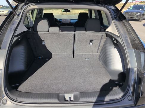 Used 2025 Honda HR-V LX image 11