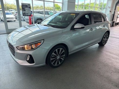 Used 2018 Hyundai Elantra GT w/ Style Package 02 image 3