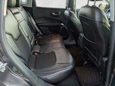 Used 2018 Jeep Compass Latitude w/ Popular Equipment Group image 18