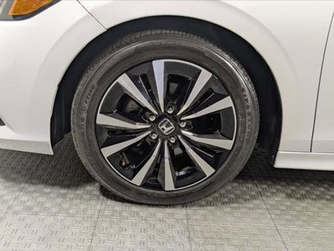 Used 2024 Honda Civic EX image 32