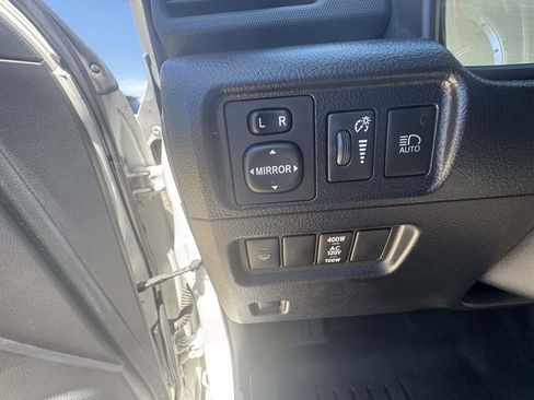 Used 2021 Toyota 4Runner Limited AWD/4WD image 17