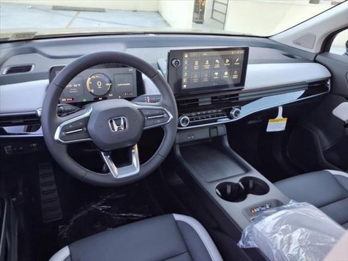 New 2026 Honda Prologue Touring image 9