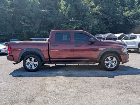 Used 2019 RAM 1500 Express w/ Express Value Package RWD image 10